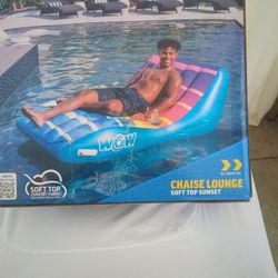 Chaise Lounge