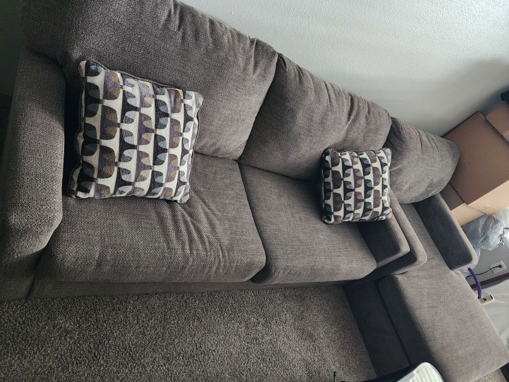 Ashley Furniture Avelton Sofa & Chaise
