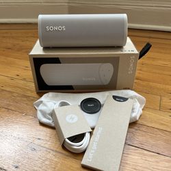 Sonos Roam - Wireless Smart Speaker - White - New / Open Box (1 of 2)