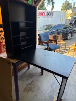 Wall-Mounted Convertible Desk