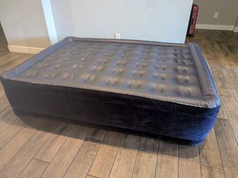 Double High Queen Inflatable Mattress And Pump
