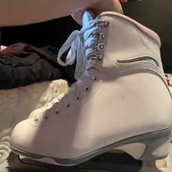 women’s ice skates size 5