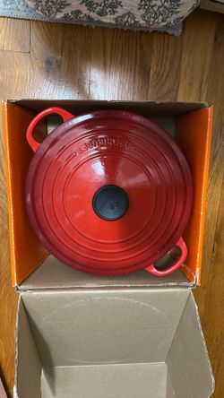 Le Creuset in Cherry Red