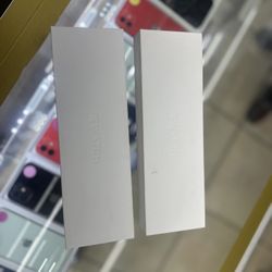 Brand New Apple Watch's • series 9-41mm ⌚️📱🔥on Sale 🔥📱🔥