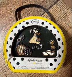 Disney Store Minnie Mouse Signature Limited Edition 950 Pin Set