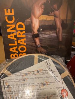 Wooden Balance Board Trainer - NEW