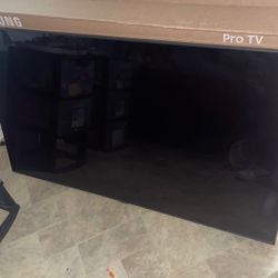 60$ Samsung T.v It Turn On But…..