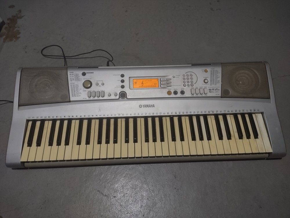 Yamaha Keyboard YPT-300. $60