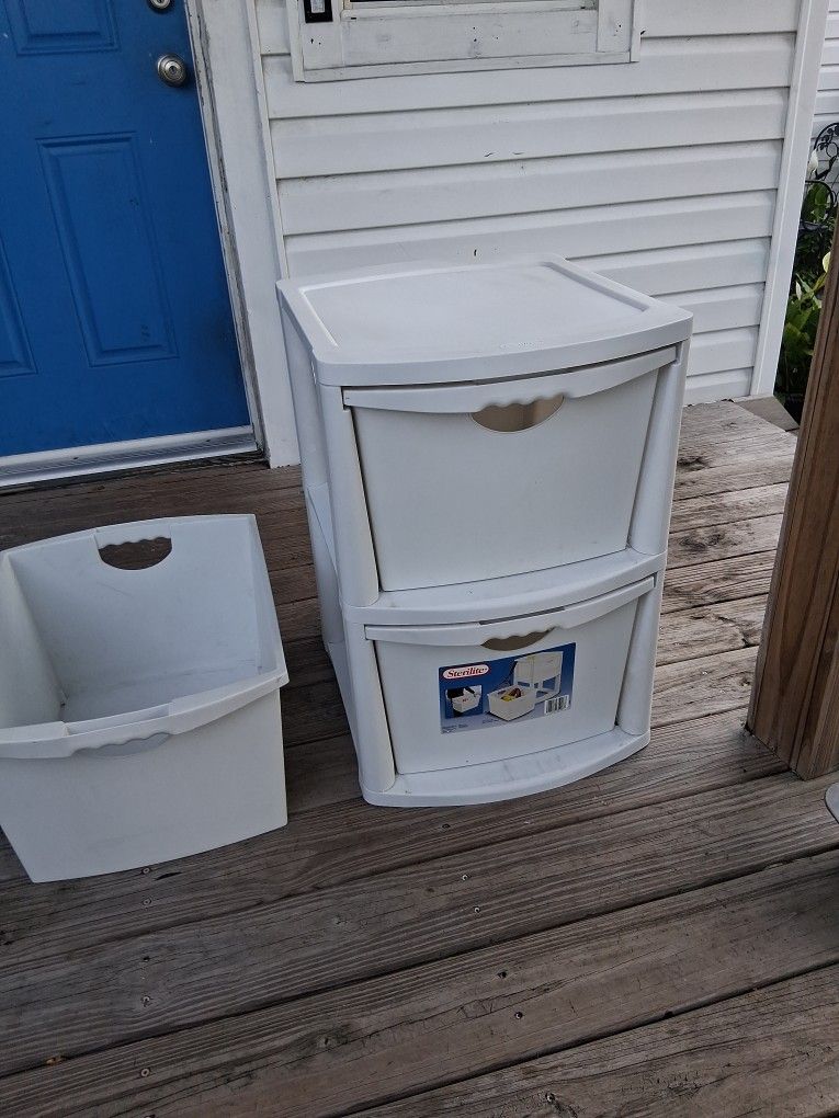 Sterilite 2 Drawer Storage White 18x22x26