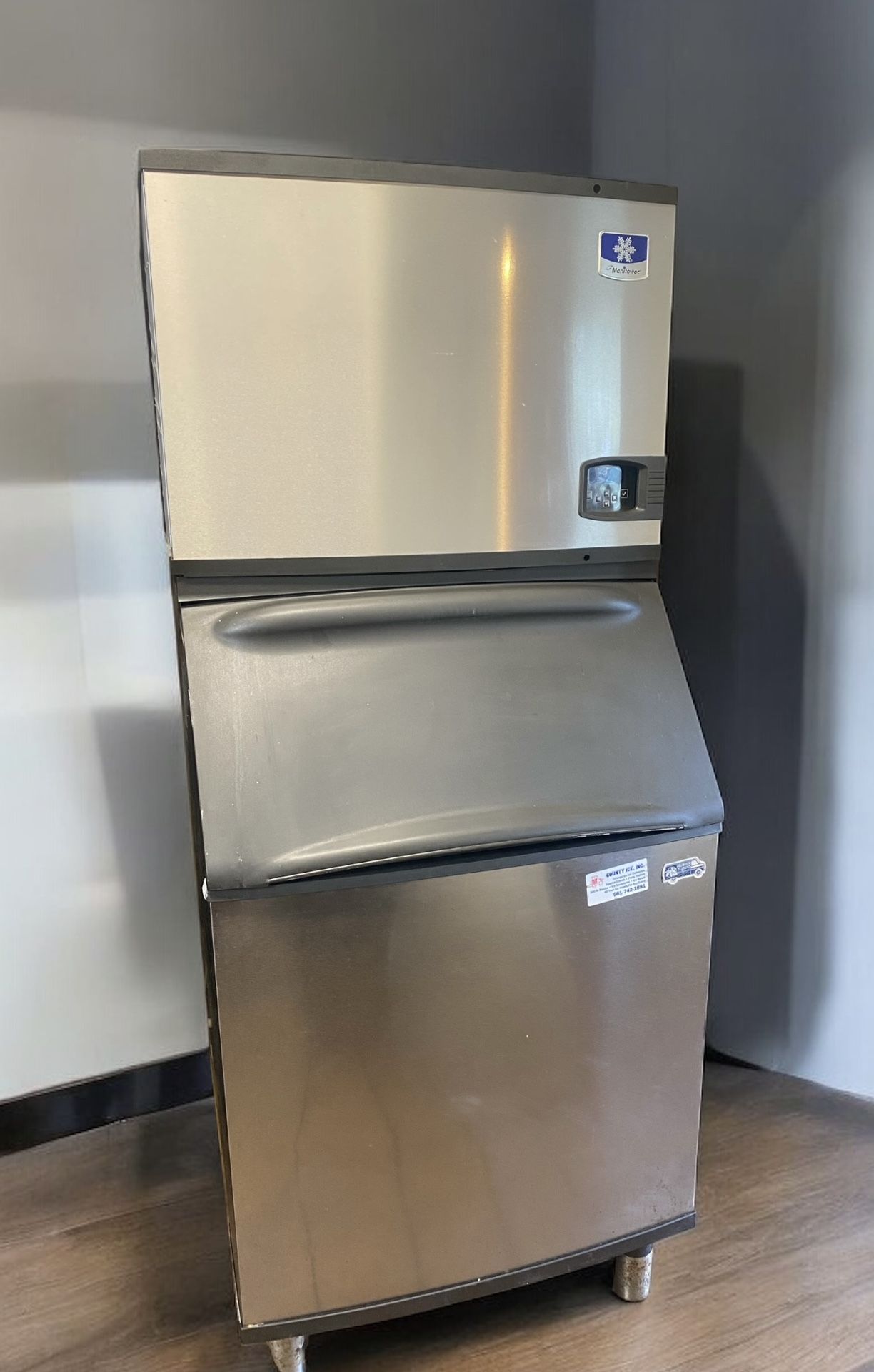 Commercial Ice Machine