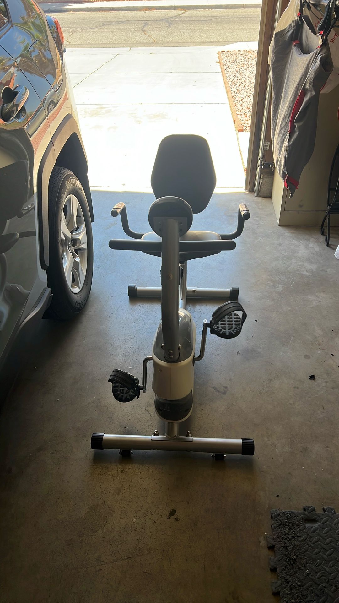 Exercise Bike ! Excellent Condition
