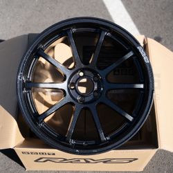 Gram Lights 57NR / 18x9.5 +38 / 5x100 / Glass Black | FRS BRZ GR86