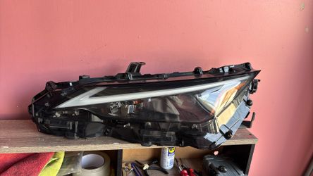 2021 2022 2023 Lexus IS300 IS350 Headlight Left Side