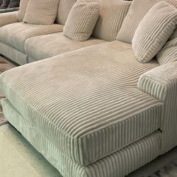 [OM] 🟪 Only $45 initial then take it home 🏡 Brand New Lindyn 3 Piece Sectional With Chaise 