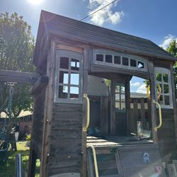 Wooden Treehouse Playhouse Swing Set