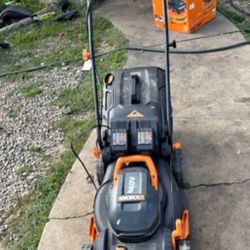 Worx WG743.9 40V Power Share 4.0Ah 17" Cordless Lawn Mower (Potentially not Working)