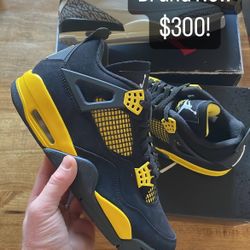 Jordan 4 Thunder 