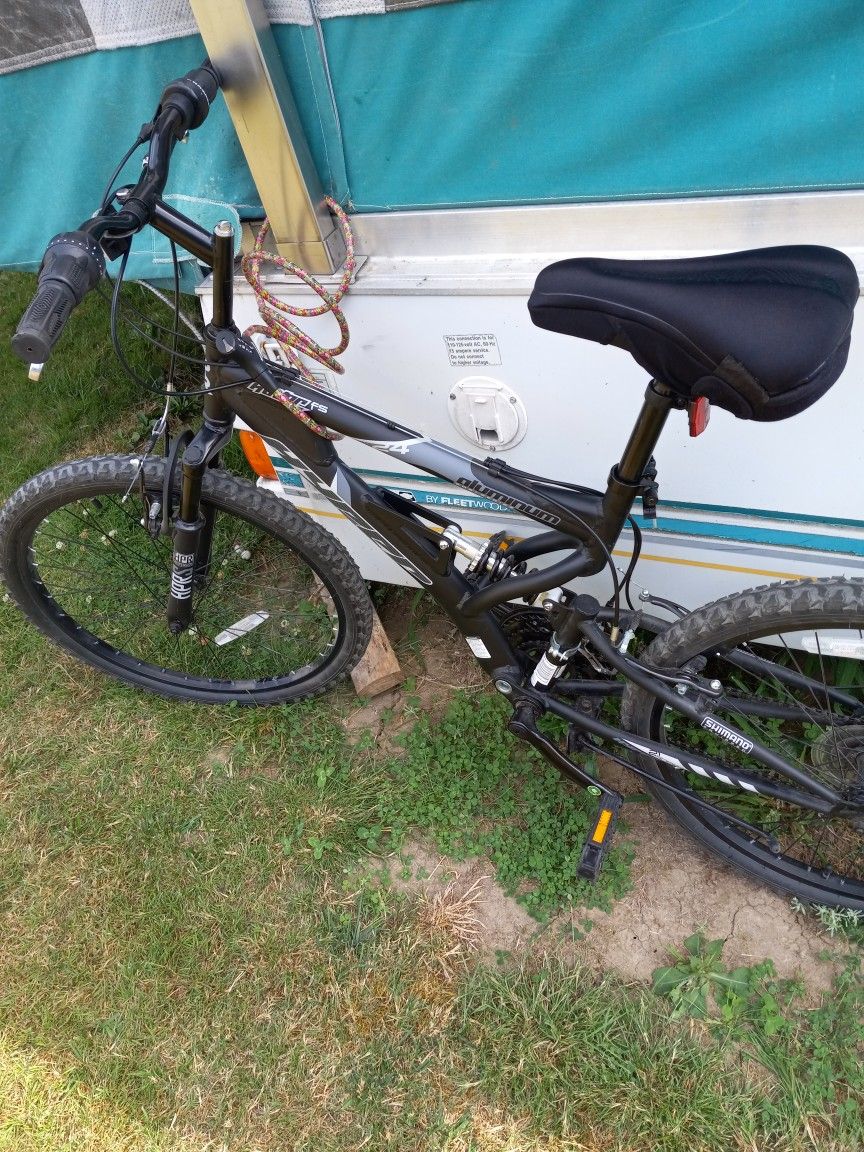 Hyper , Mountain Bike
