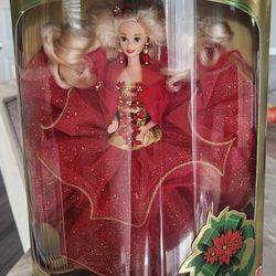 1993 Happy Holidays Special Edition Hallmark Barbie Doll Mattel 10824
