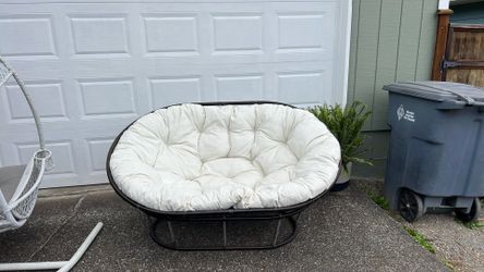 Pier 1 double papasan chair