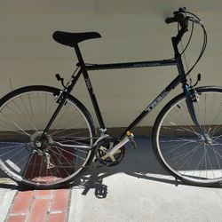 Early 90s Trek 700 Multitrack Bike Size 23" / 58.5cm  (XL For 5'10" + Riders)