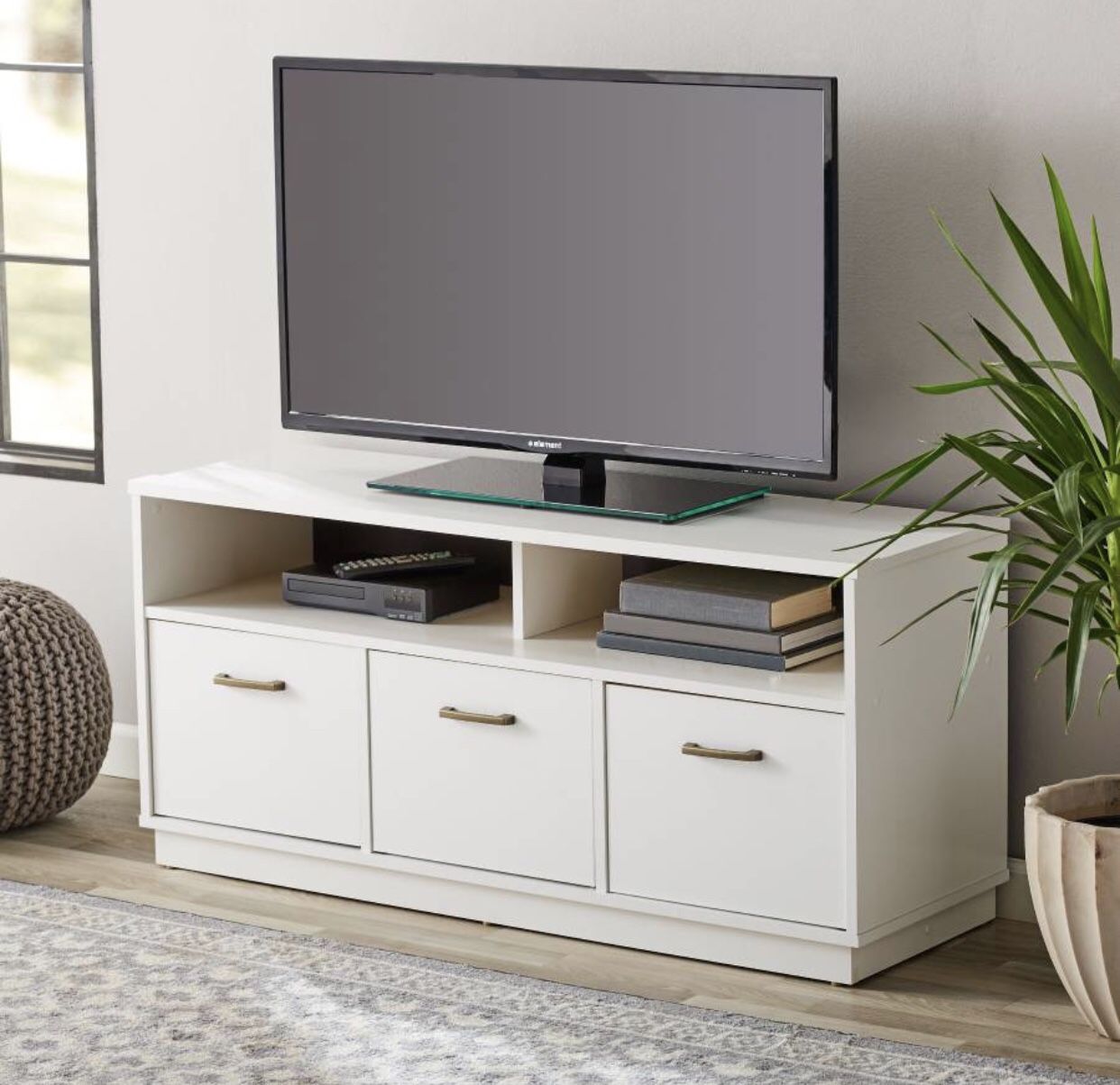 White TV stand console up to 55” tvs - NEW