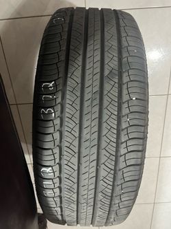 235/55/19. One used Michelin tire great tread.