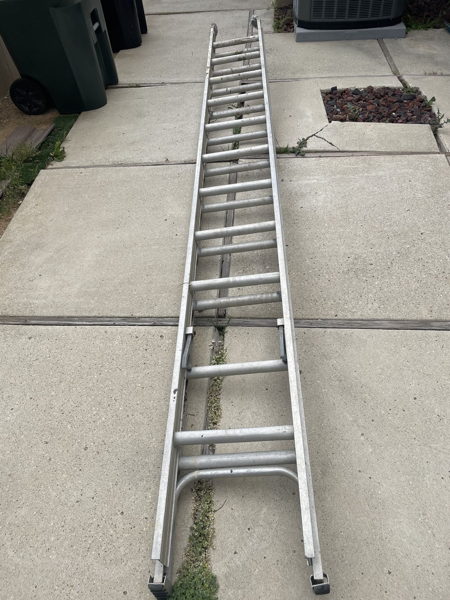 Aluminum Extension Ladder 24’