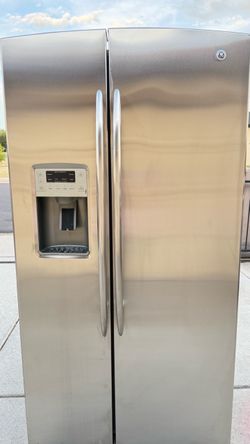REFRIGERATOR GE STAINLESS STEEL