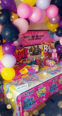 Girl Superhero Party Decor