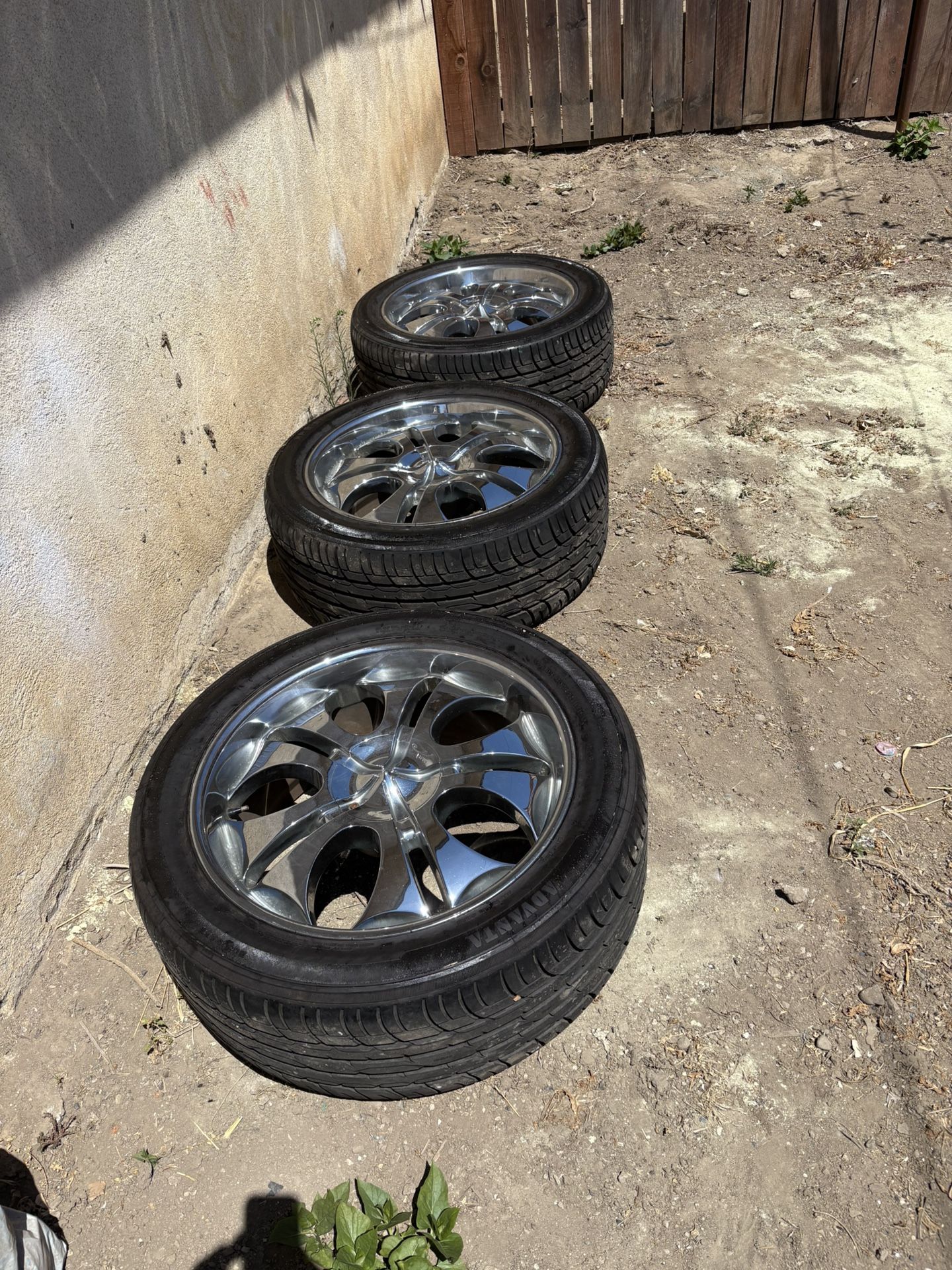 22” Chrome Rims With New Tires 
