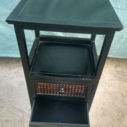 END TABLE W/DRAWERS 
