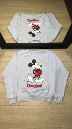 New Y2K 2000s Disney Mickey Mouse Disneyland SpellOut Crewneck Sweatshirt