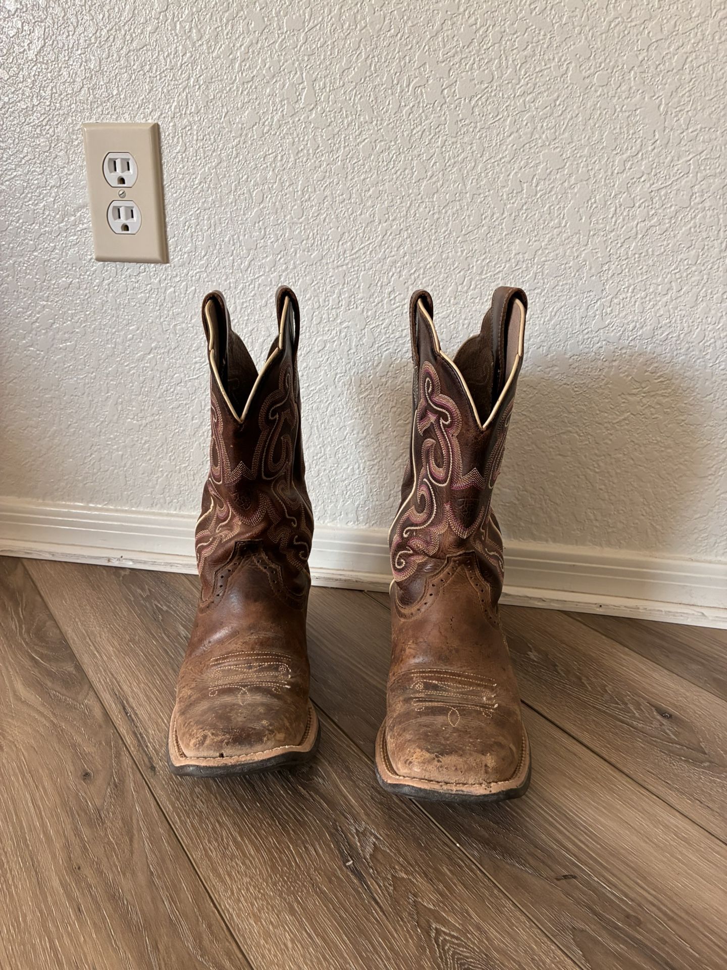 Women’s Cowgirl Boots