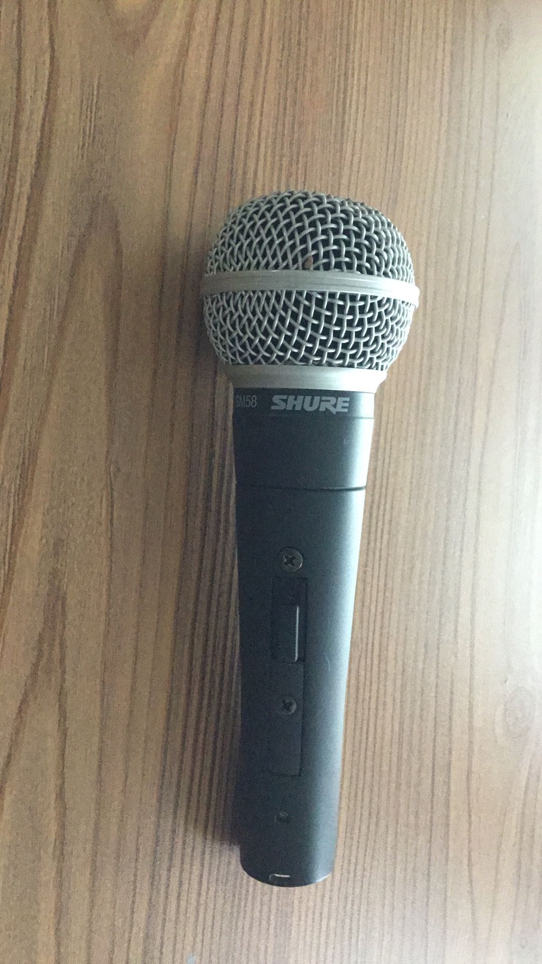 Microphone