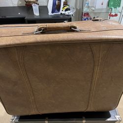 America Tourist  Leather Vintage Luggage