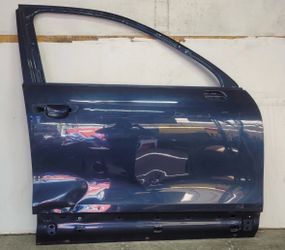 2011 - 2017 VOLKSWAGEN TOUAREG FRONT REAR PASSENGER DOOR OEM
