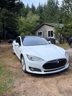 2014 Tesla Model S 60