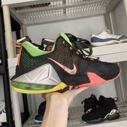 Nike LeBron 12 Low Remix Size 11.5 men’s basketball shoes 724557-003