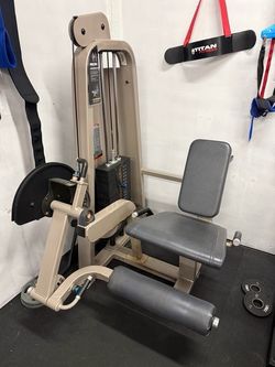 Precor Leg Extension