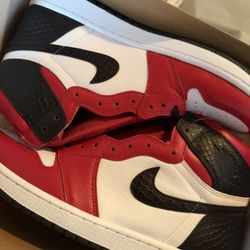 Air Jordan 1 High Retro “Satin Snake” 