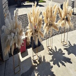 decision their Enchanting Wedding Decorations With Lovely Flowers