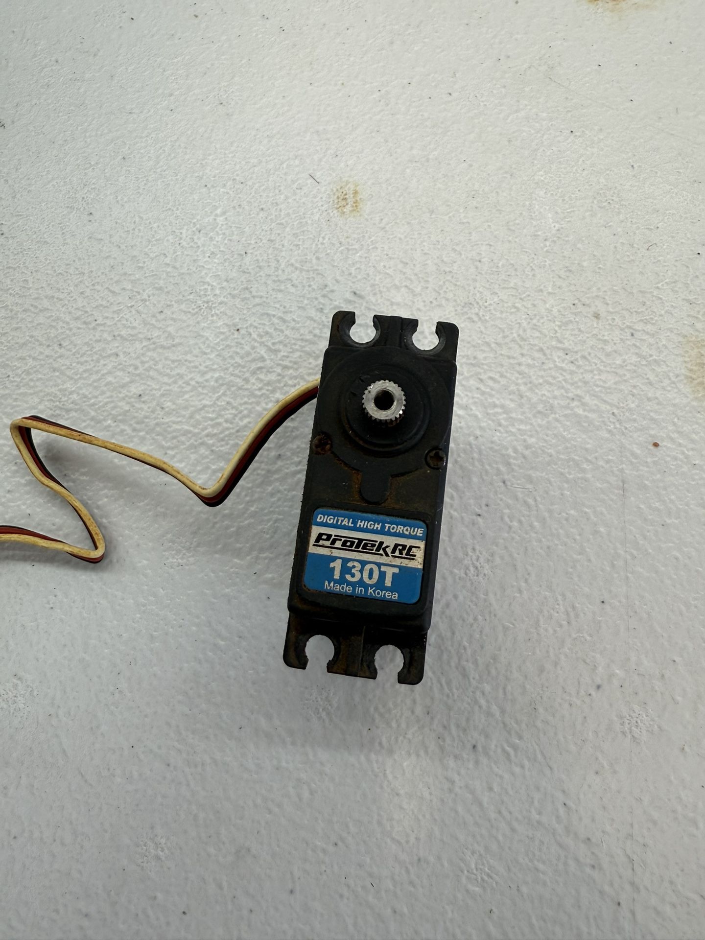 ProTek RC 130T Servo