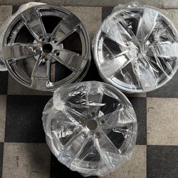 Pontiac GTO 17 inch Chrome wheels 5x120