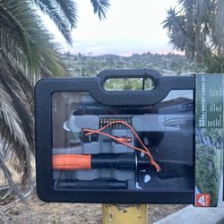 30-in-1 Shovel / Hatchet Survival Combo Set – Brand New