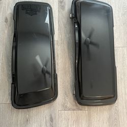Vivid Black Harley Davidson Saddle Bag Lids