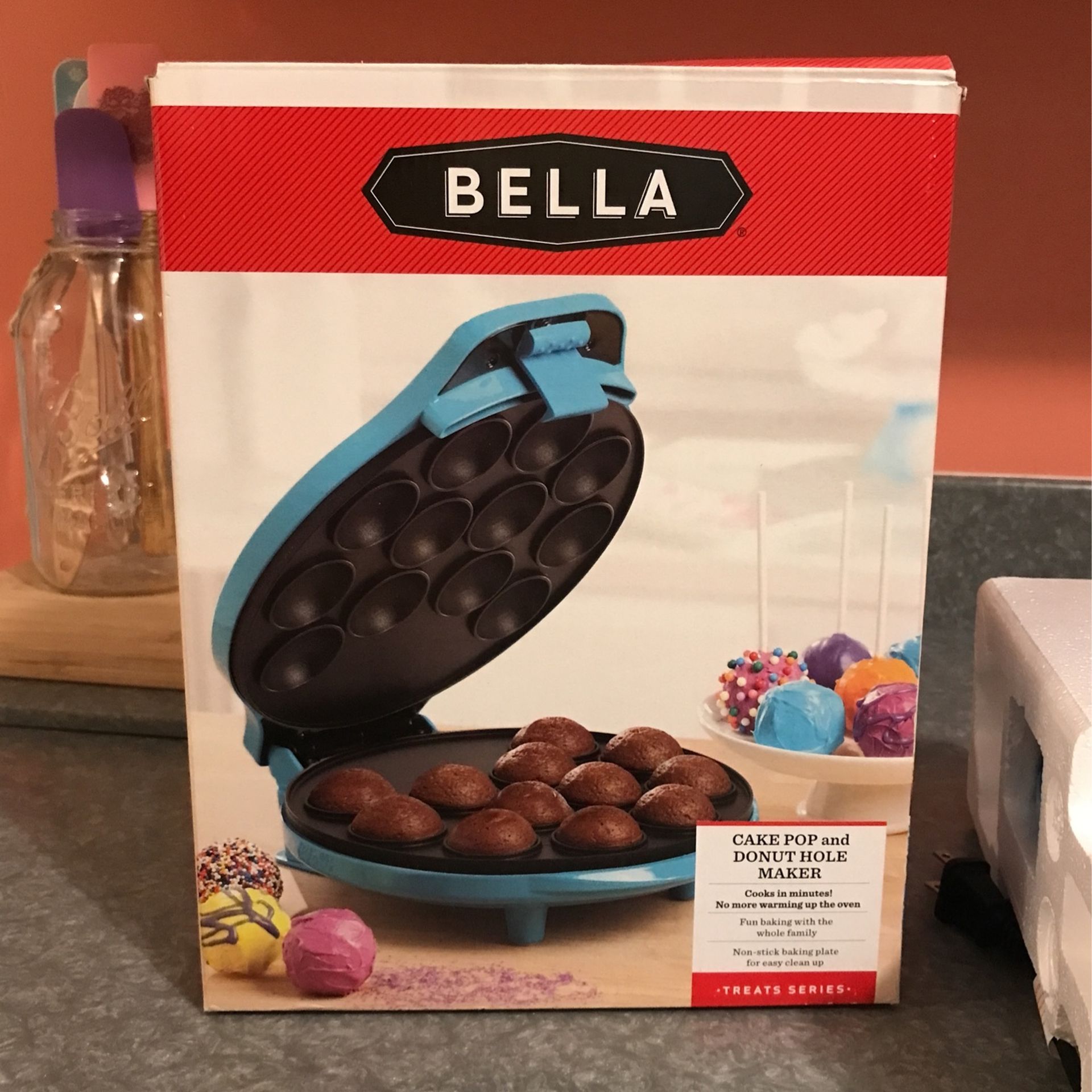 Brand New Inbox Cake Pop Maker