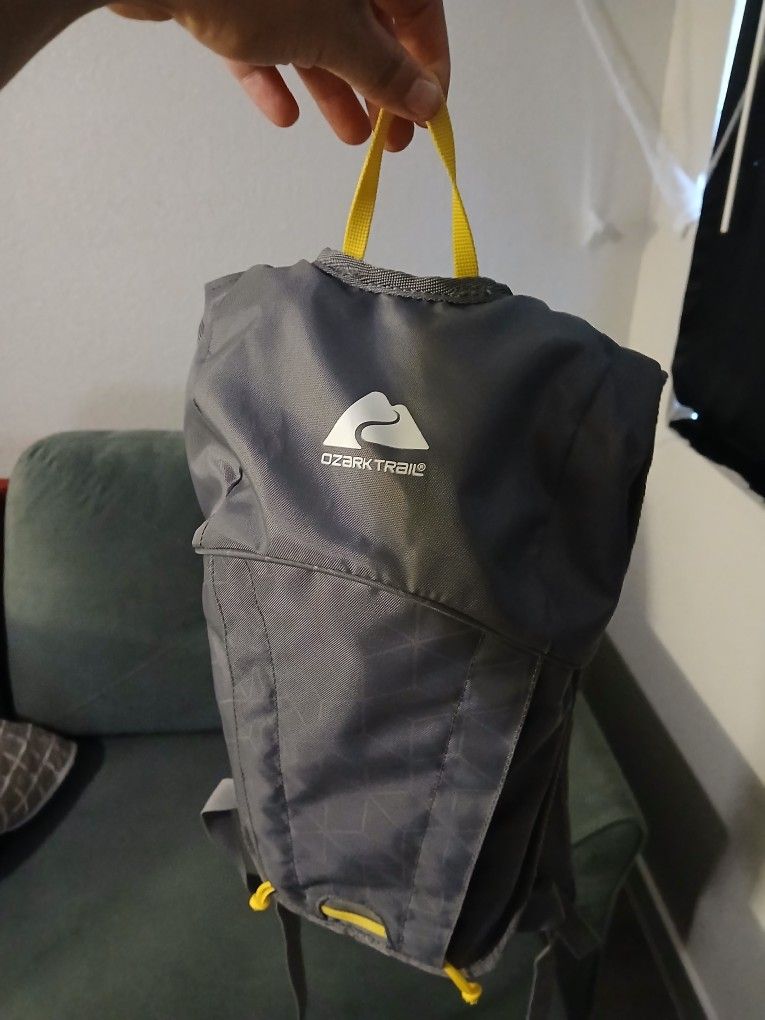 Ozark Trail 2L Hydration Pack with Reflective Accents