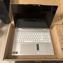 Lenovo Yoga 7 2-in-1 (16" AMD, Gen 10)