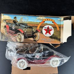 NEW! 1997 Ertl Collectibles Texaco Bank 1917 Maxwell Touring Car- Series 14